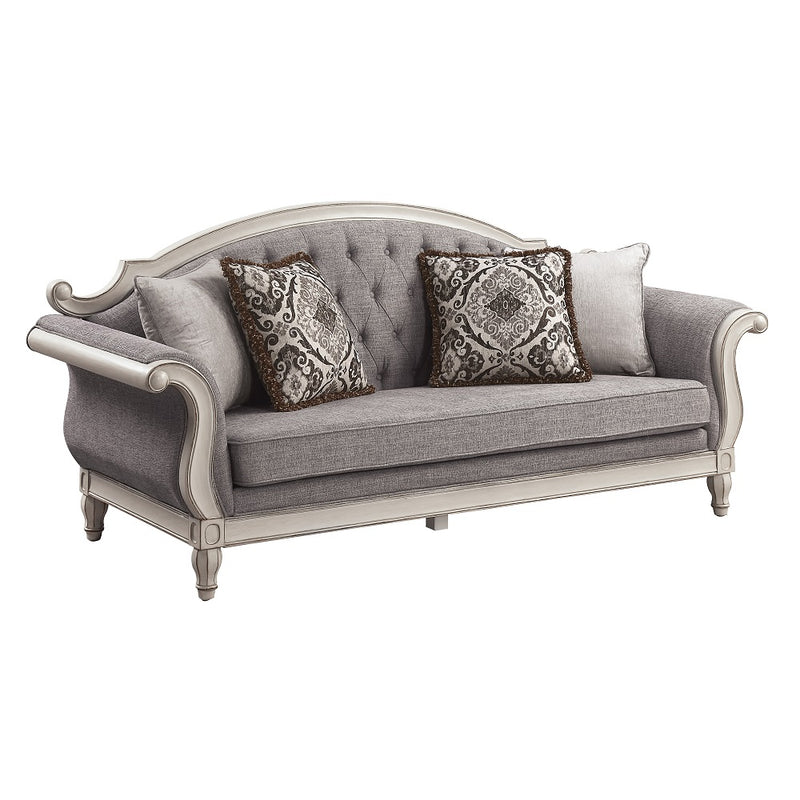 Sofa w/4 Pillows