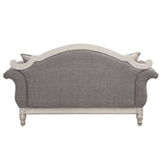 Loveseat w/3 Pillows