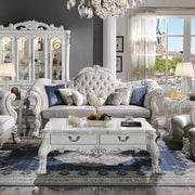 Sofa w/7 Pillows