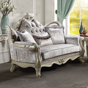 Loveseat w/3 Pillows