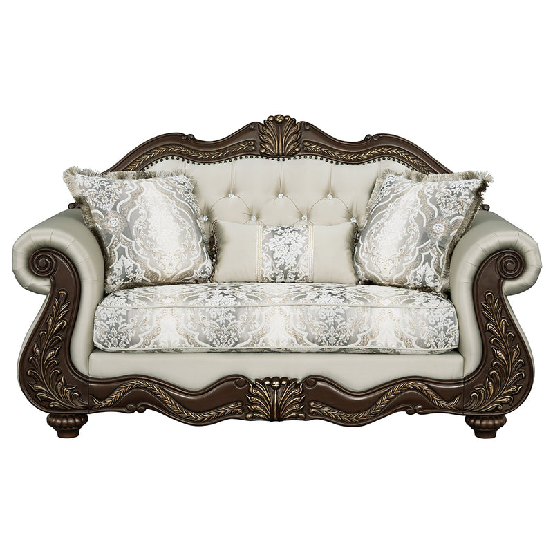 Loveseat w/3 Pillows