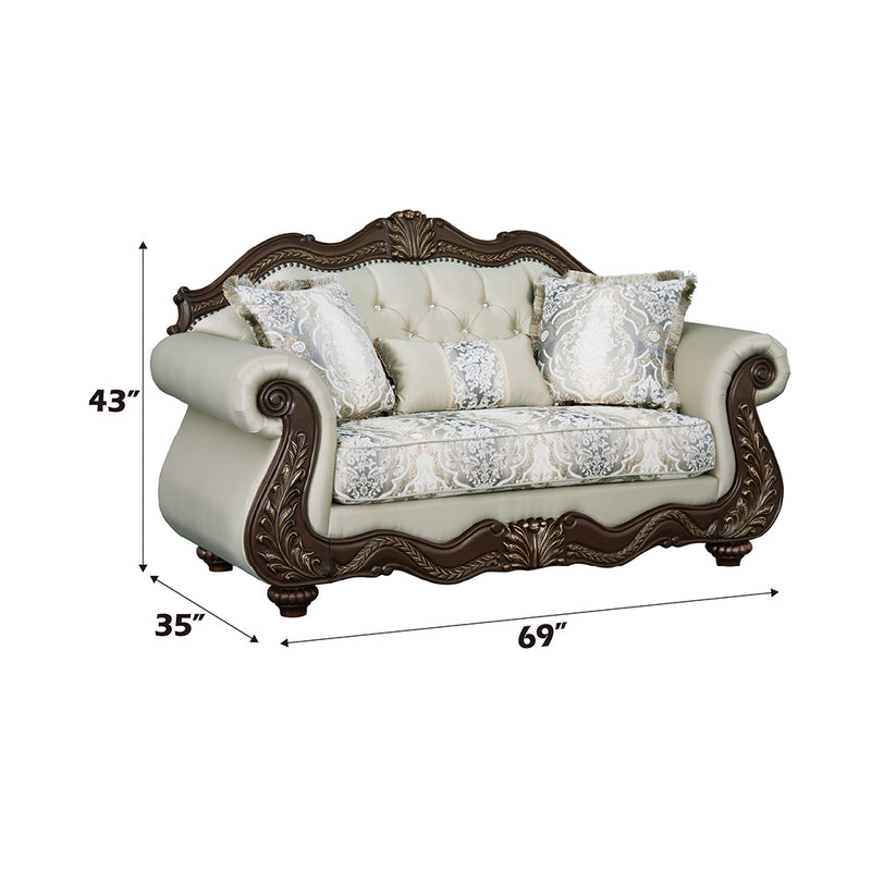Loveseat w/3 Pillows