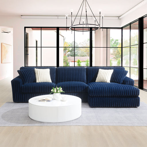 Sectional Sofa w/4 Pillows