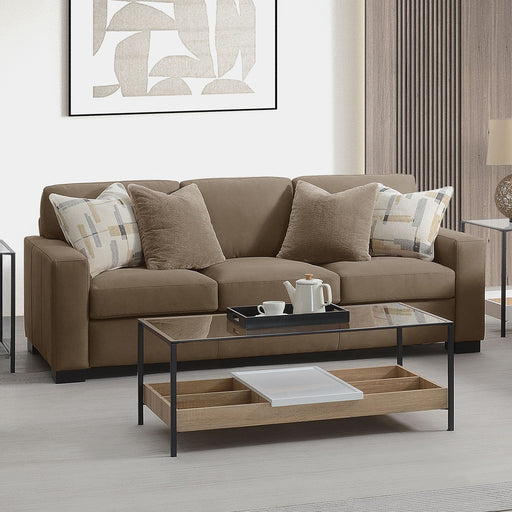 Sofa w/4 Pillows